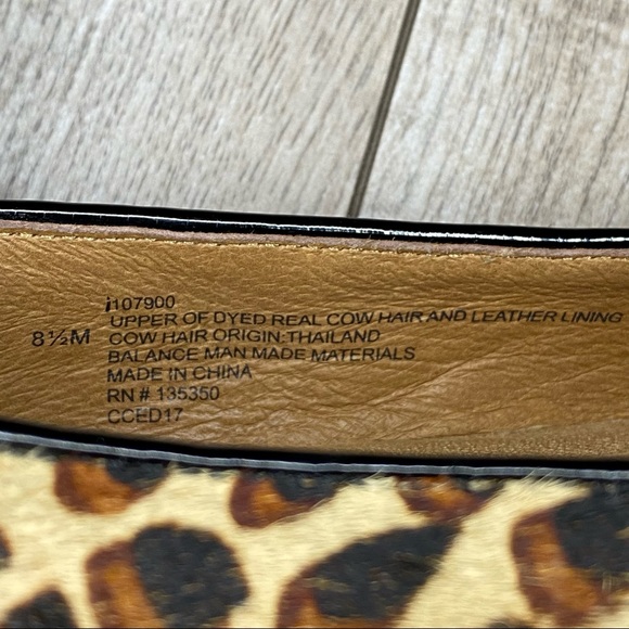 Sofft Cow Hair Uppers Leopard Print Low Block Heel Leather Pumps - Picture 6 of 6